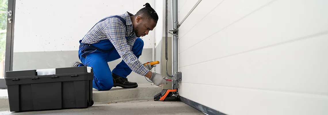 Repair Garage Door Not Closing But Light Flashing in Arlington Heights, IL