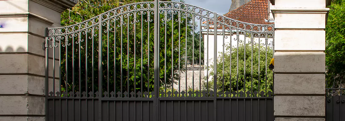 Wooden Swing Gate Repair in Arlington Heights, IL